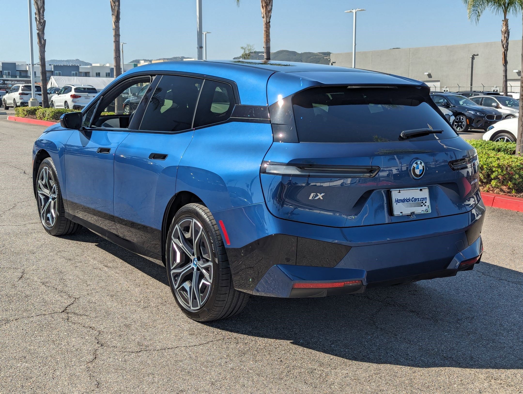 Used 2025 BMW iX xDrive50 w/ Premium Package image 8