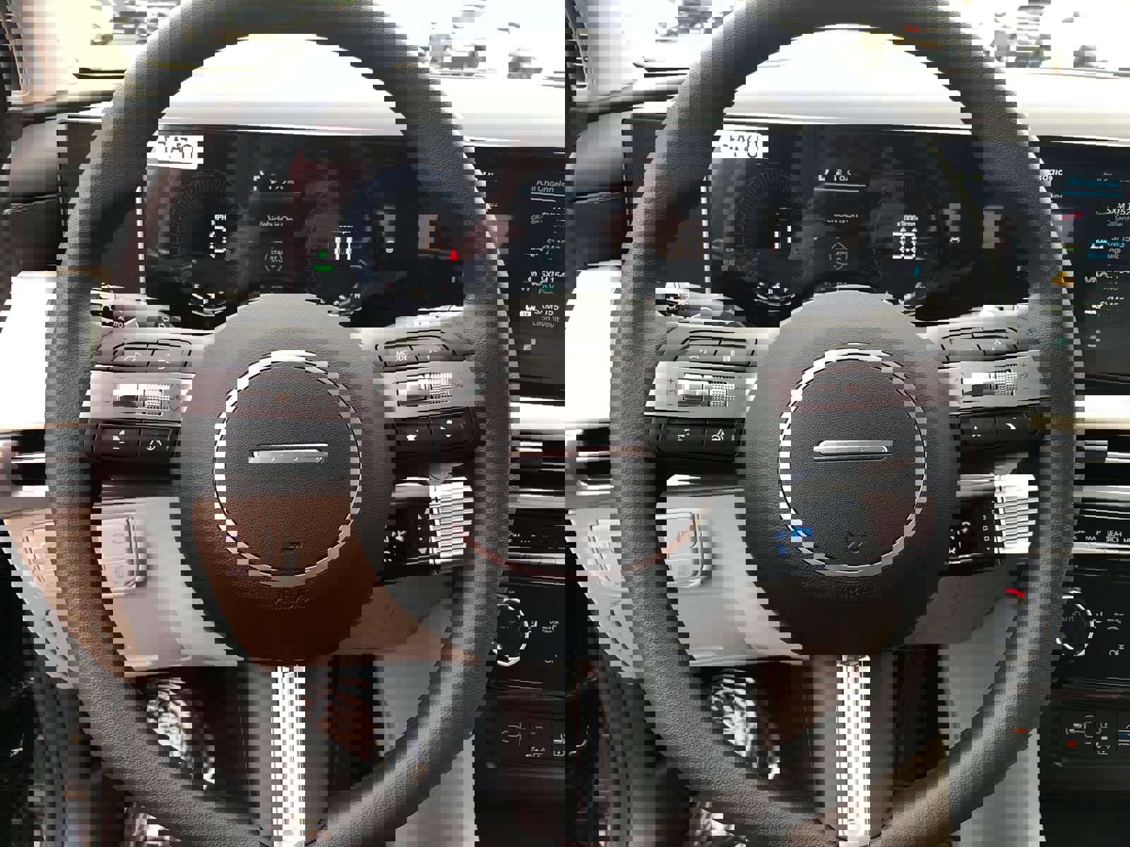 New 2026 Hyundai Tucson SEL image 9