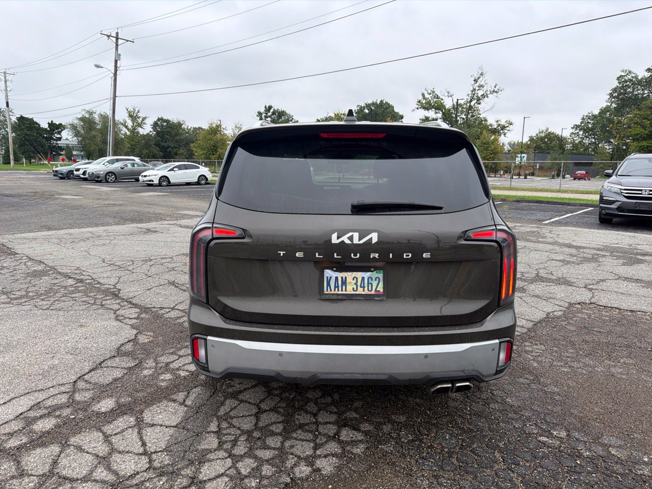 Used 2023 Kia Telluride EX w/ EX Captain's Chair Package FWD image 7