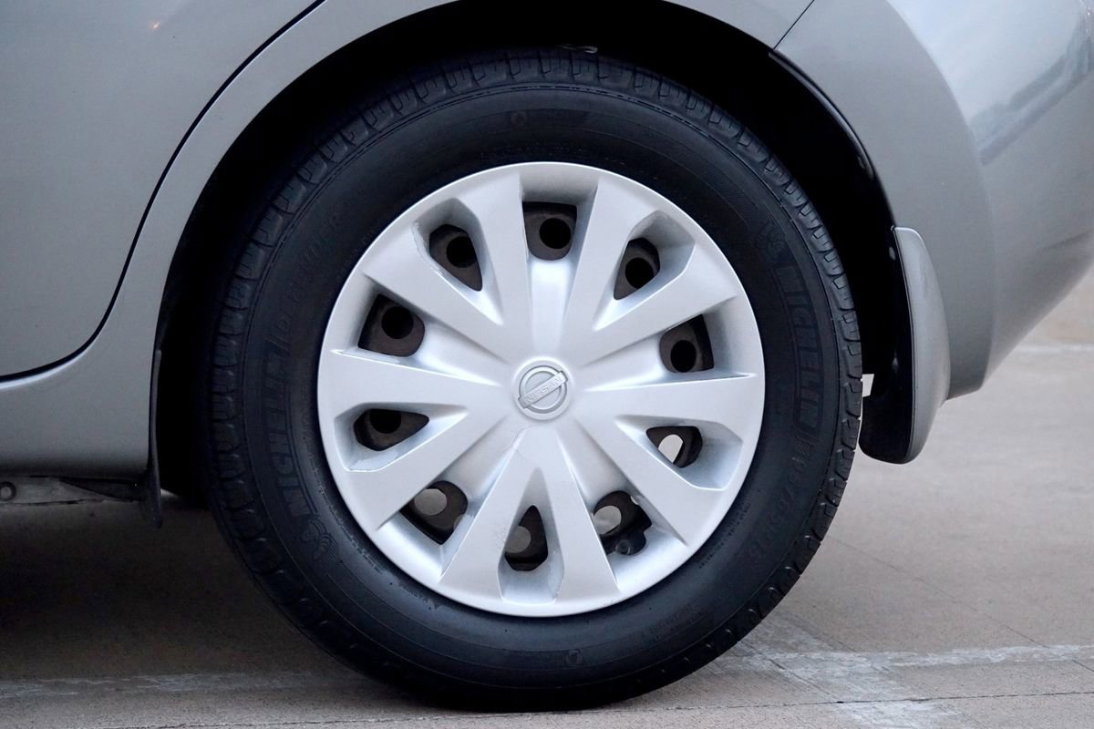 Used 2015 Nissan Versa Note SV w/ SV Convenience Package image 25