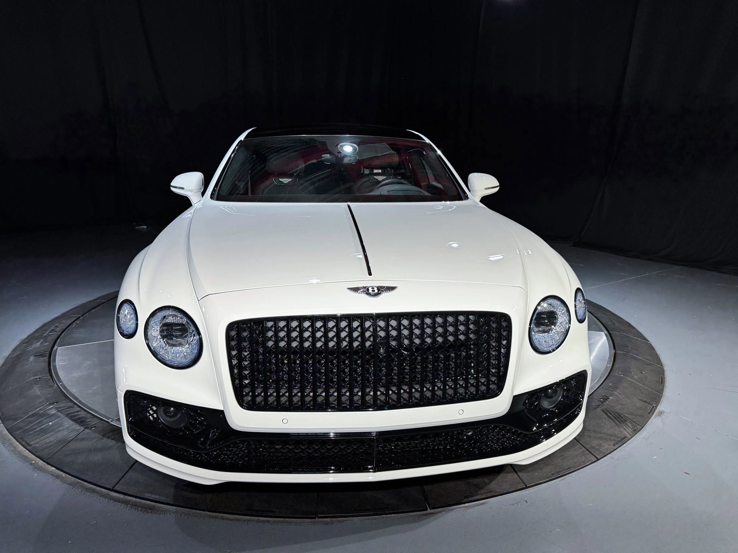 Used 2023 Bentley Flying Spur V8 AWD/4WD image 11