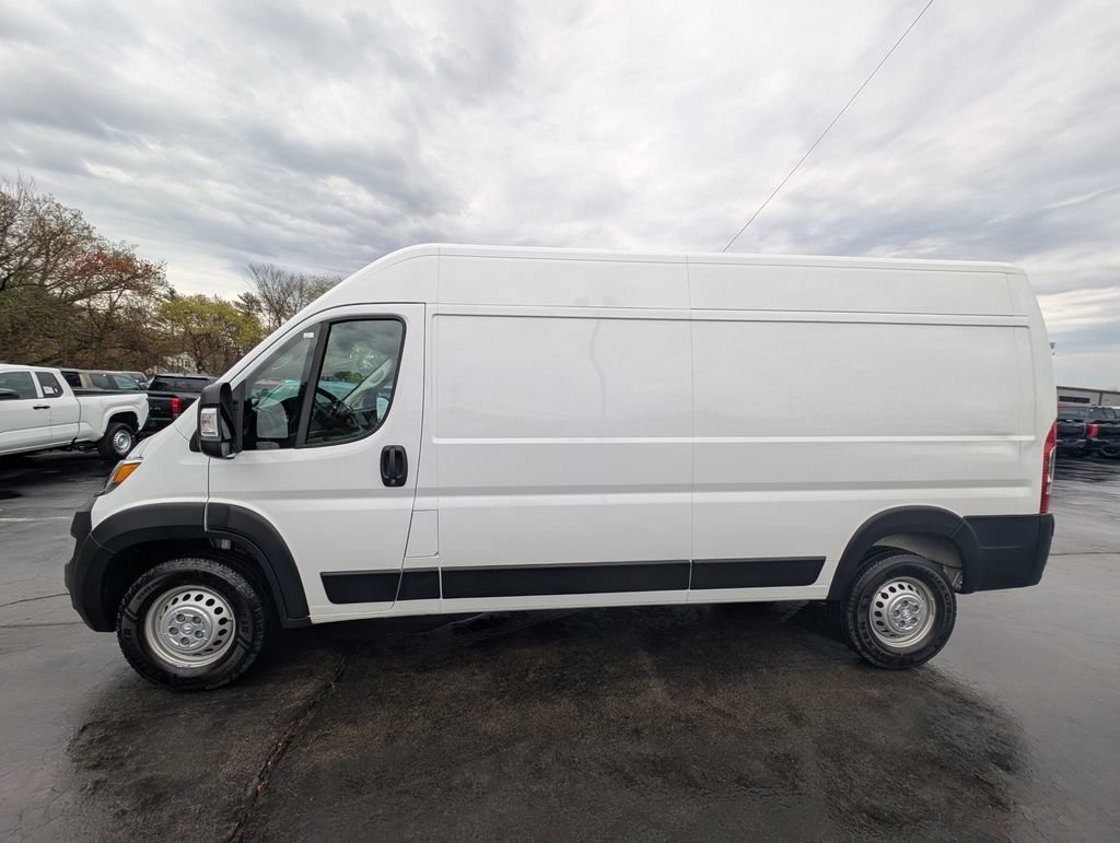 Used 2025 RAM ProMaster 2500 w/ Convenience Group FWD image 3