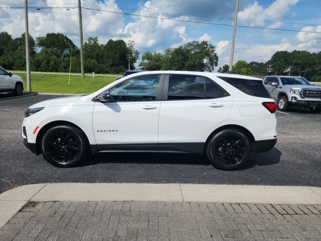 Used 2023 Chevrolet Equinox LS w/ LS Convenience Package image 2