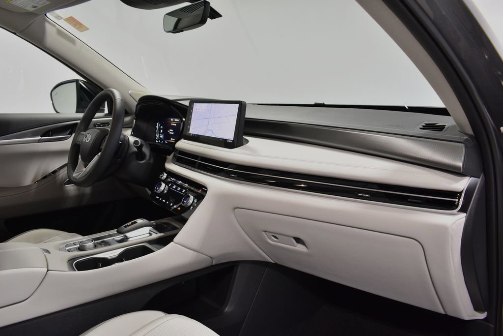 Certified 2026 INFINITI QX60 Luxe w/ Cargo Package AWD/4WD image 18