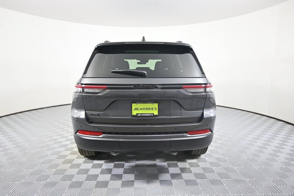 New 2026 Jeep Grand Cherokee Limited w/ Limited Altitude Package AWD/4WD image 5