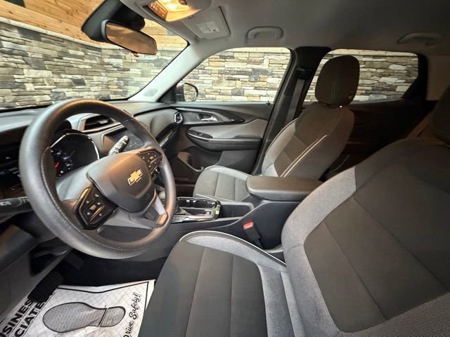 Used 2022 Chevrolet TrailBlazer LT w/ Driver Confidence Package FWD image 11
