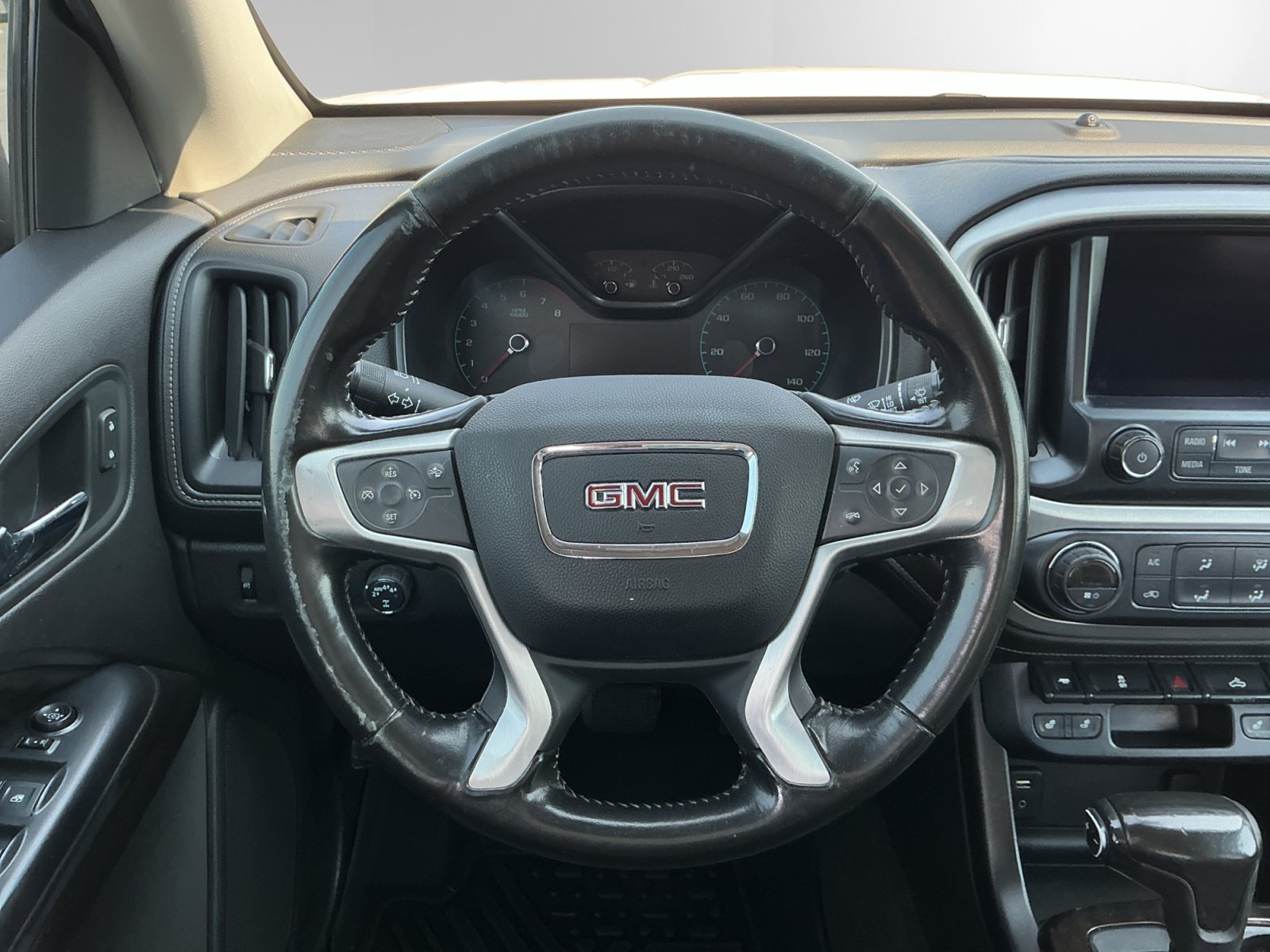 Used 2018 GMC Canyon SLT w/ Driver Alert Package AWD/4WD image 12