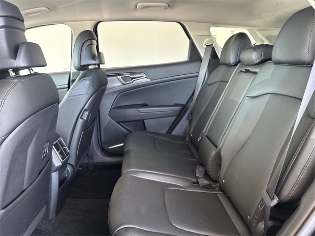 Used 2024 Kia Sportage EX image 17