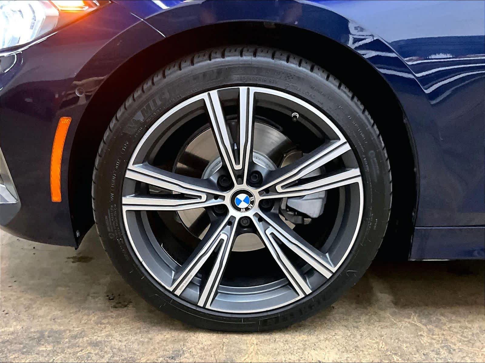 Used 2024 BMW 330i xDrive Sedan w/ Premium Package AWD/4WD image 13
