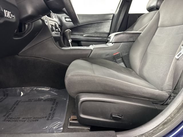 Used 2013 Dodge Charger SE RWD image 19
