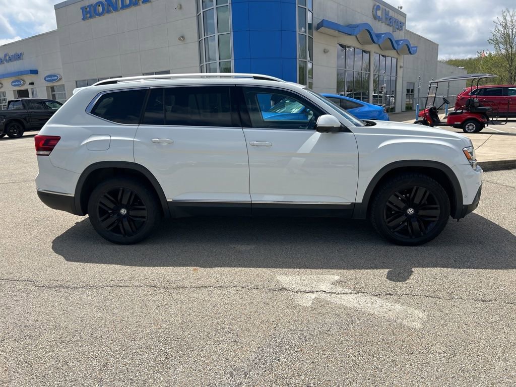 Used 2018 Volkswagen Atlas SEL Premium image 2