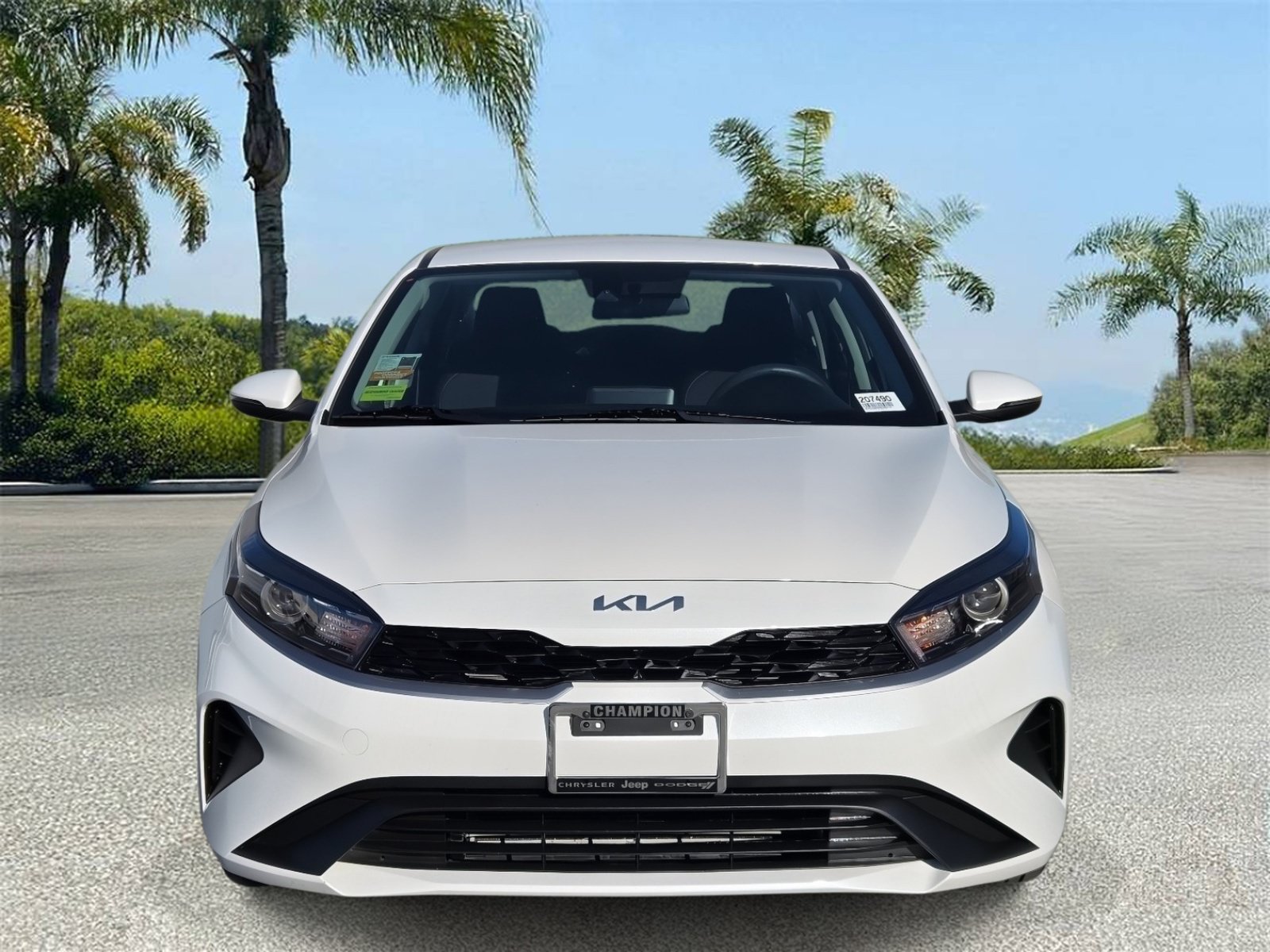 Used 2024 Kia Forte LXS w/ LXS Technology Package FWD image 3