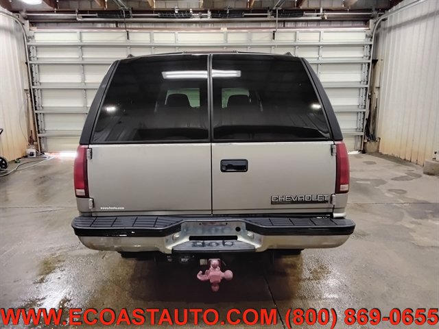 Used 1999 Chevrolet Suburban 2500 w/ Preferred Equipment Group 3 AWD/4WD image 8