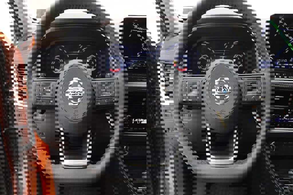 Used 2021 Nissan Rogue Platinum image 19