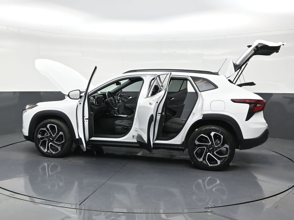 Used 2024 Chevrolet Trax RS image 30