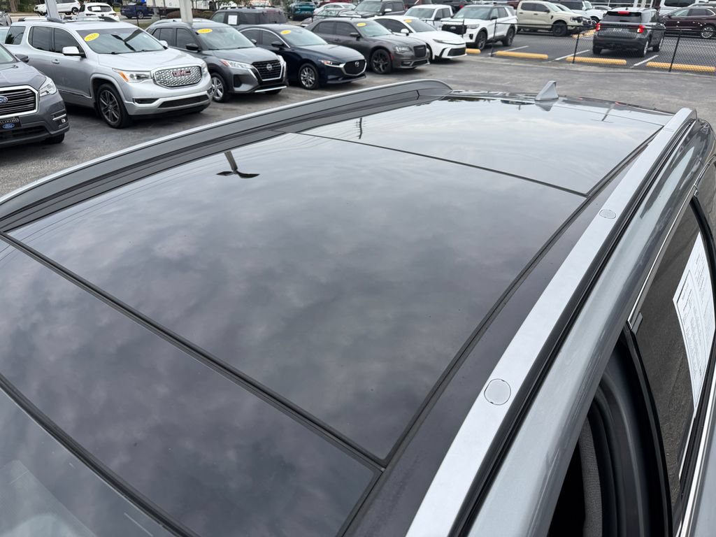 Used 2019 Hyundai Santa Fe AWD image 6