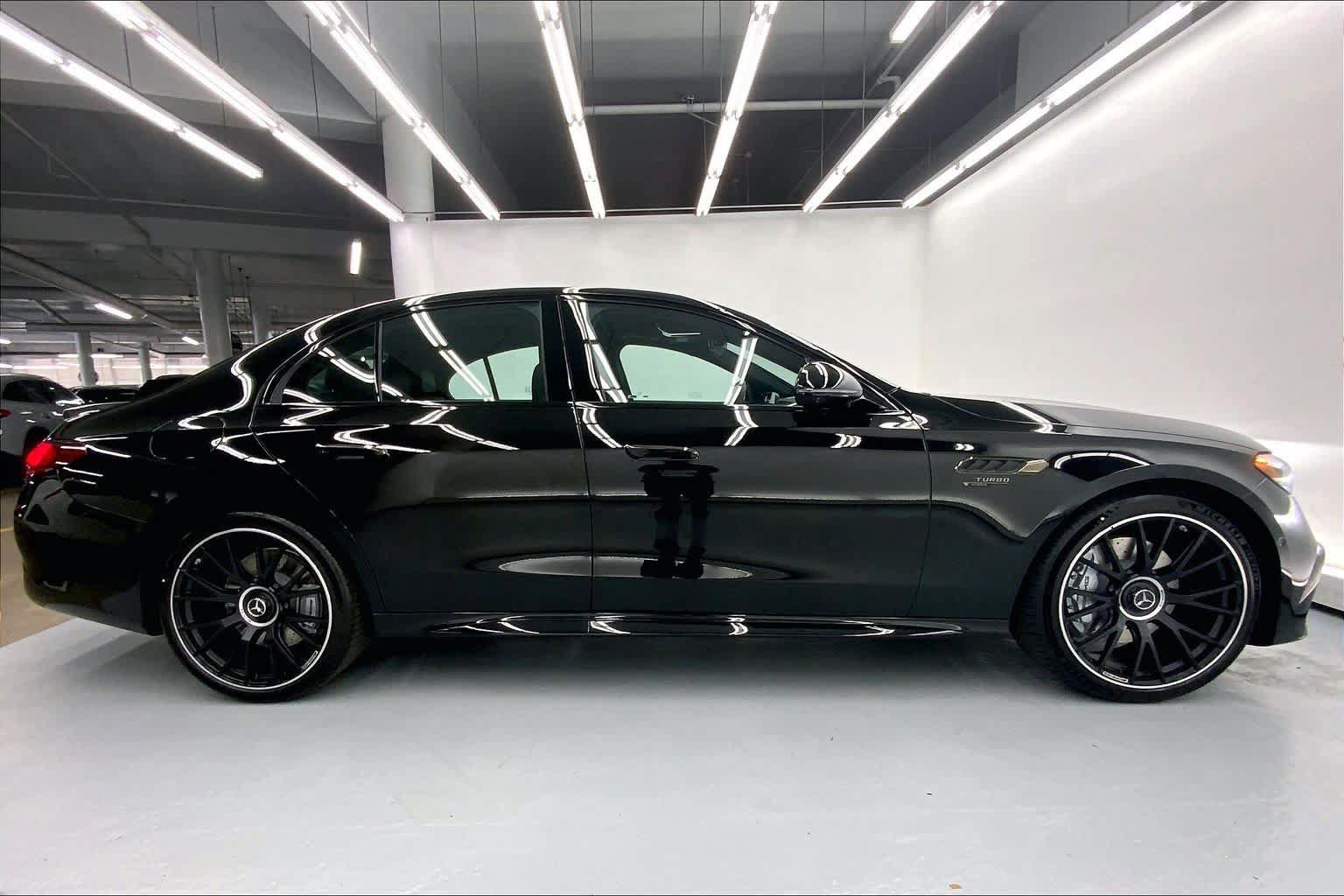 New 2026 Mercedes-Benz E 53 AMG e 4MATIC Sedan image 9