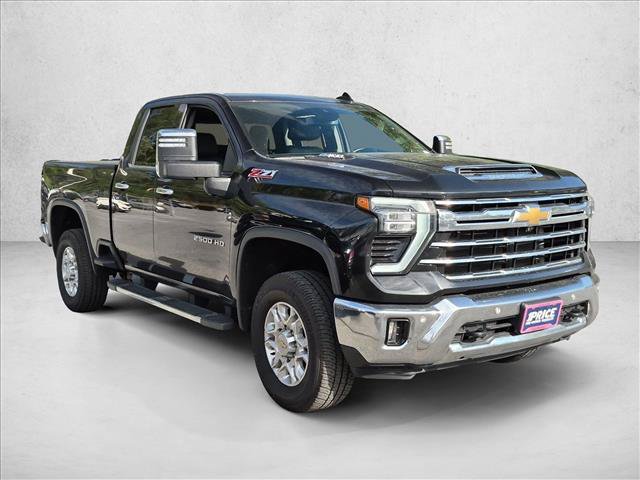 Used 2024 Chevrolet Silverado 2500 LTZ w/ LTZ Plus Package AWD/4WD image 3