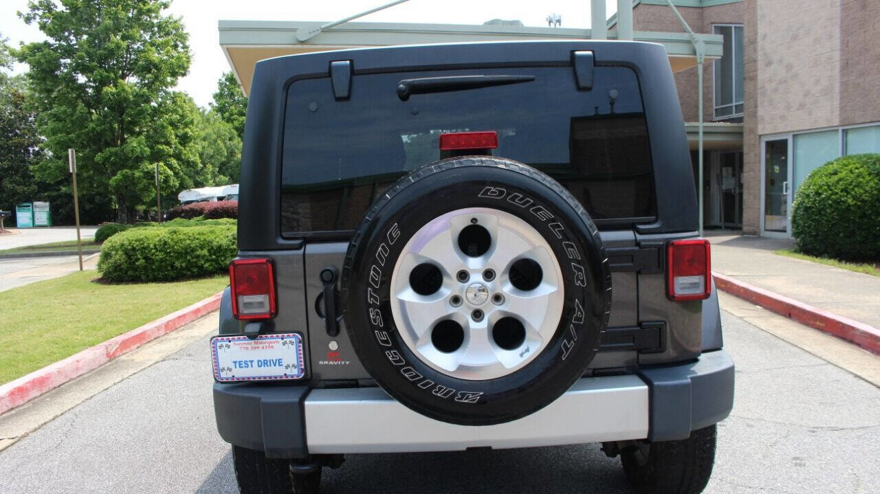 Used 2014 Jeep Wrangler Unlimited Sahara w/ Connectivity Group image 12