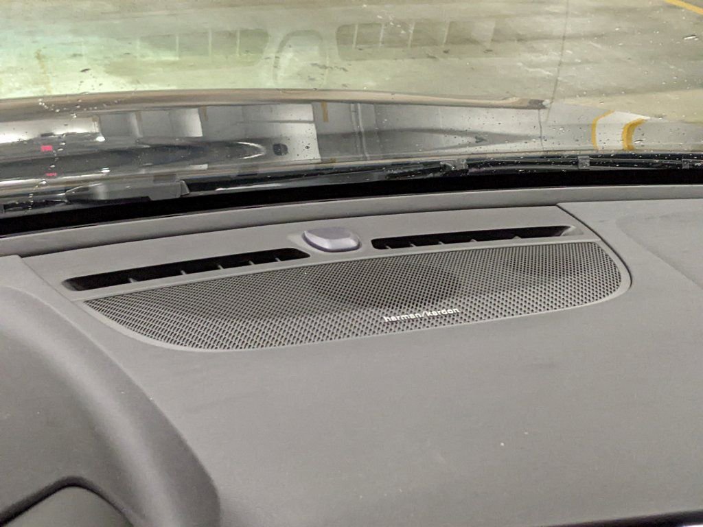 New 2026 Volvo XC40 B5 Ultra w/ Protection Package Premier image 16