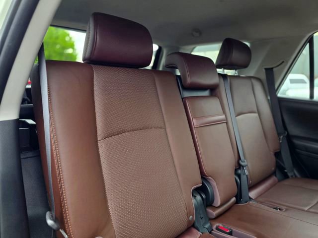 Used 2018 Toyota 4Runner Limited AWD/4WD image 36