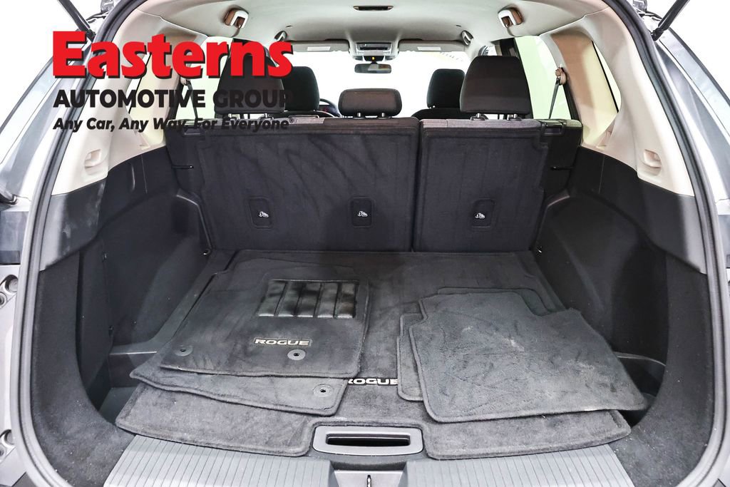 Used 2023 Nissan Rogue SV AWD/4WD image 9