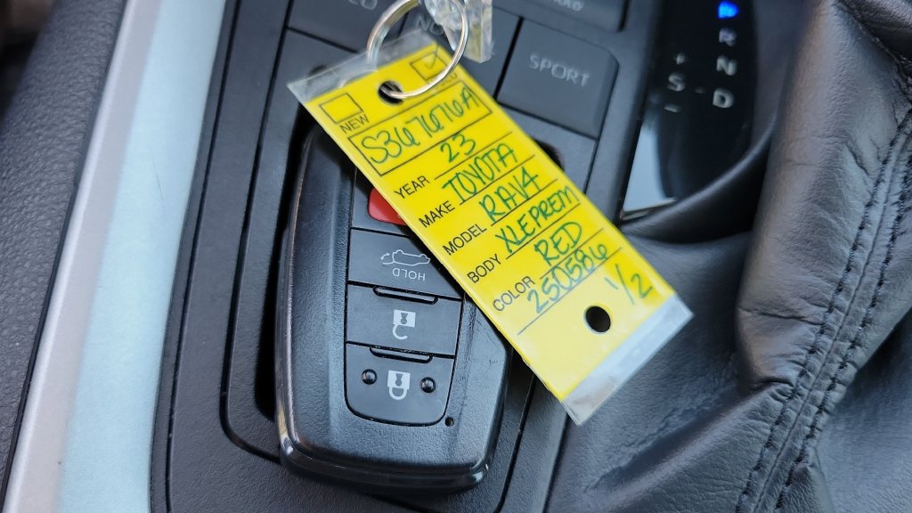 Used 2023 Toyota RAV4 XLE Premium FWD image 27