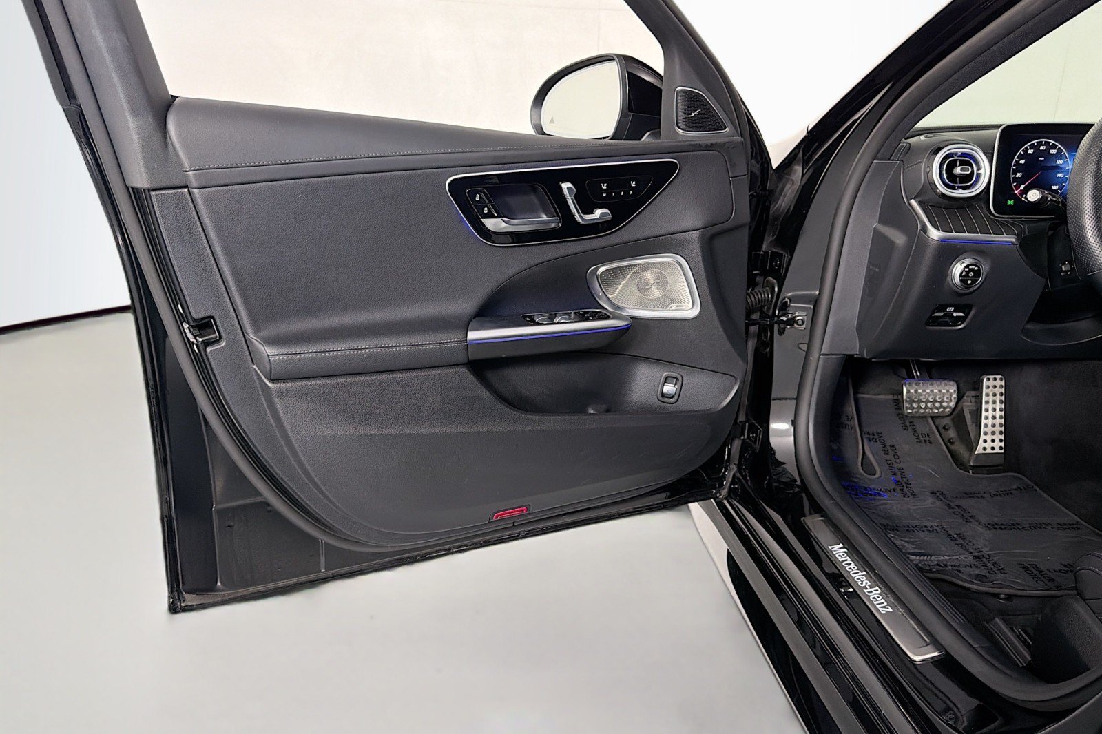 Certified 2023 Mercedes-Benz C 300 Sedan image 21