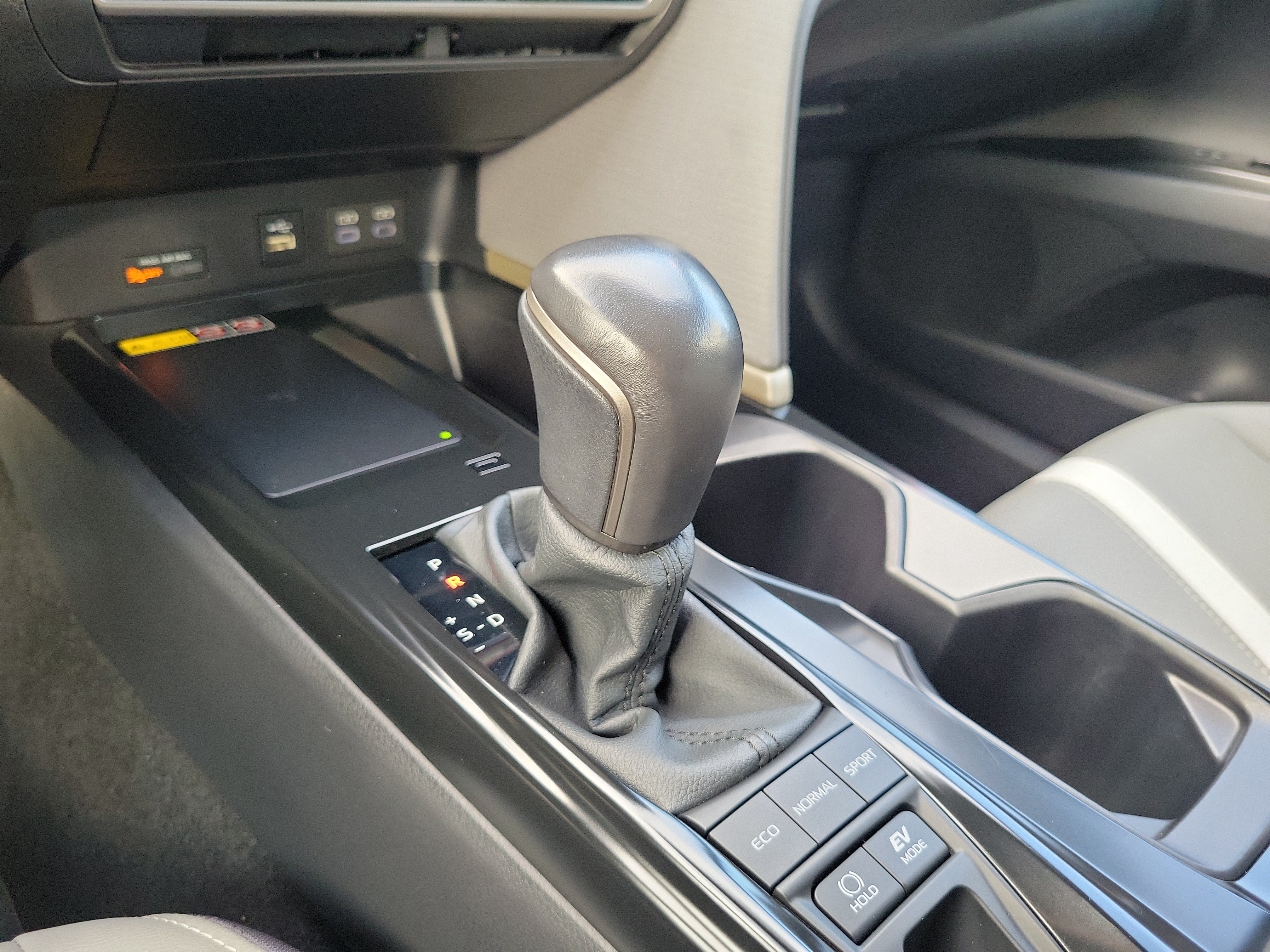 Used 2026 Toyota Camry SE FWD image 22