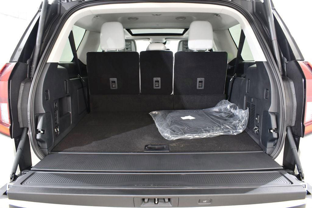 New 2026 Ford Expedition Max Platinum image 21