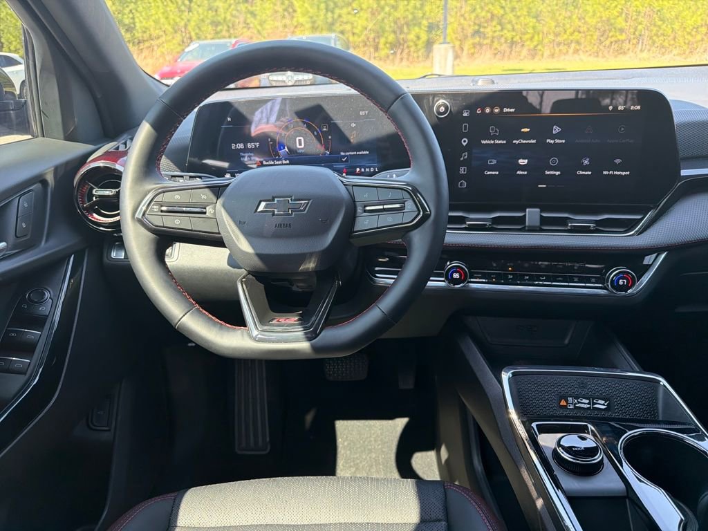 Used 2025 Chevrolet Equinox RS image 2