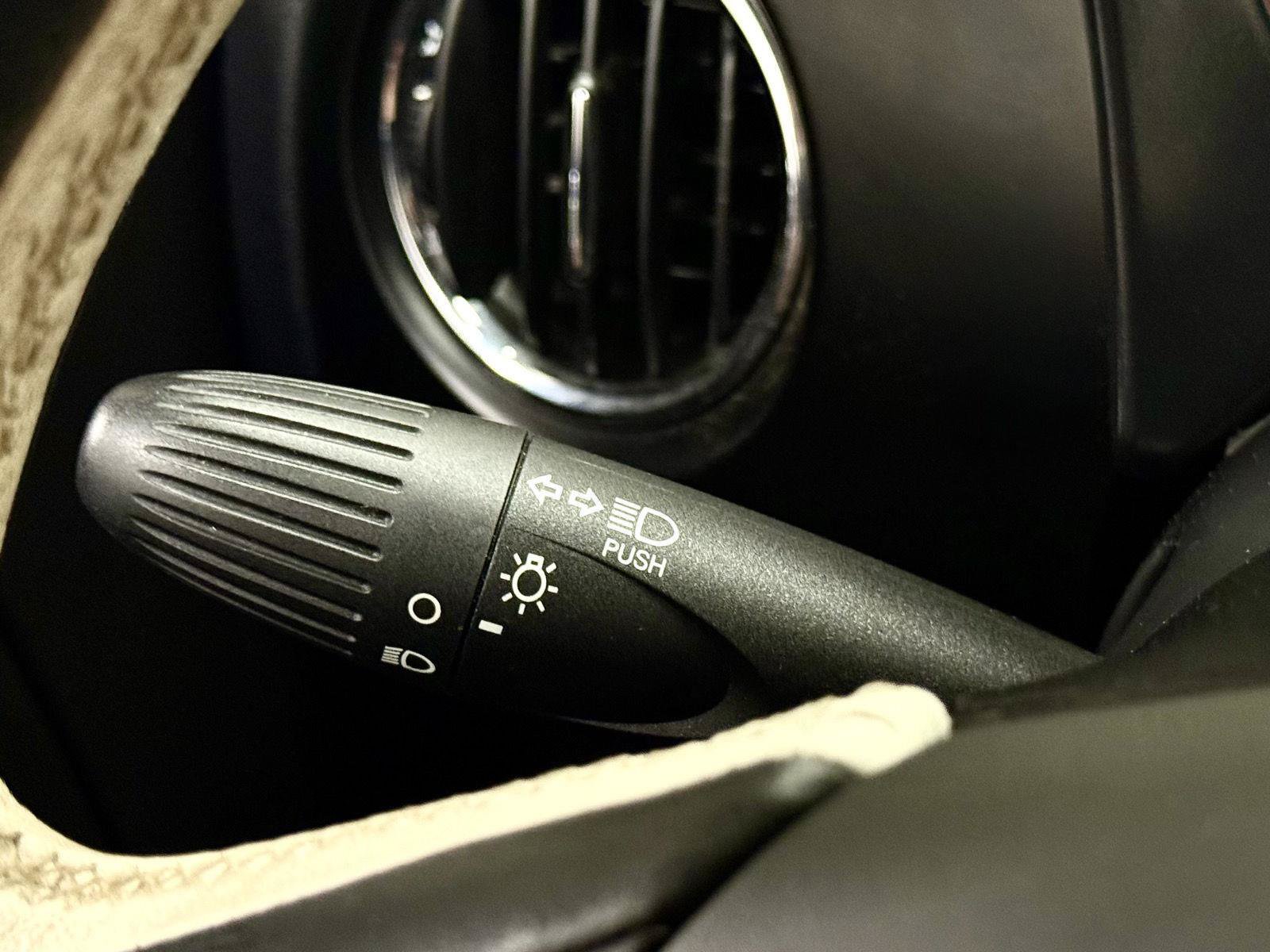 Used 2019 FIAT 500 e FWD image 18