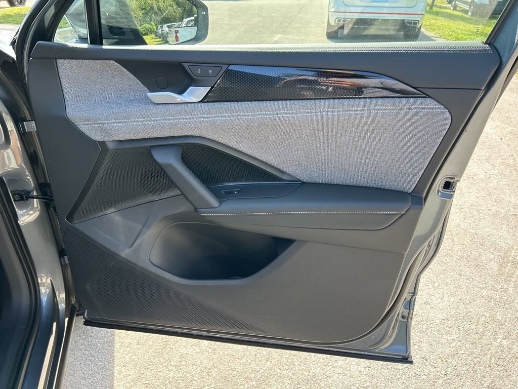 New 2026 Volkswagen Tiguan S image 34