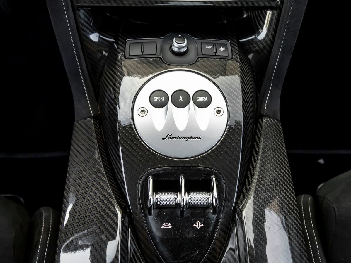 Used 2012 Lamborghini Gallardo LP 570-4 Performante AWD/4WD image 27