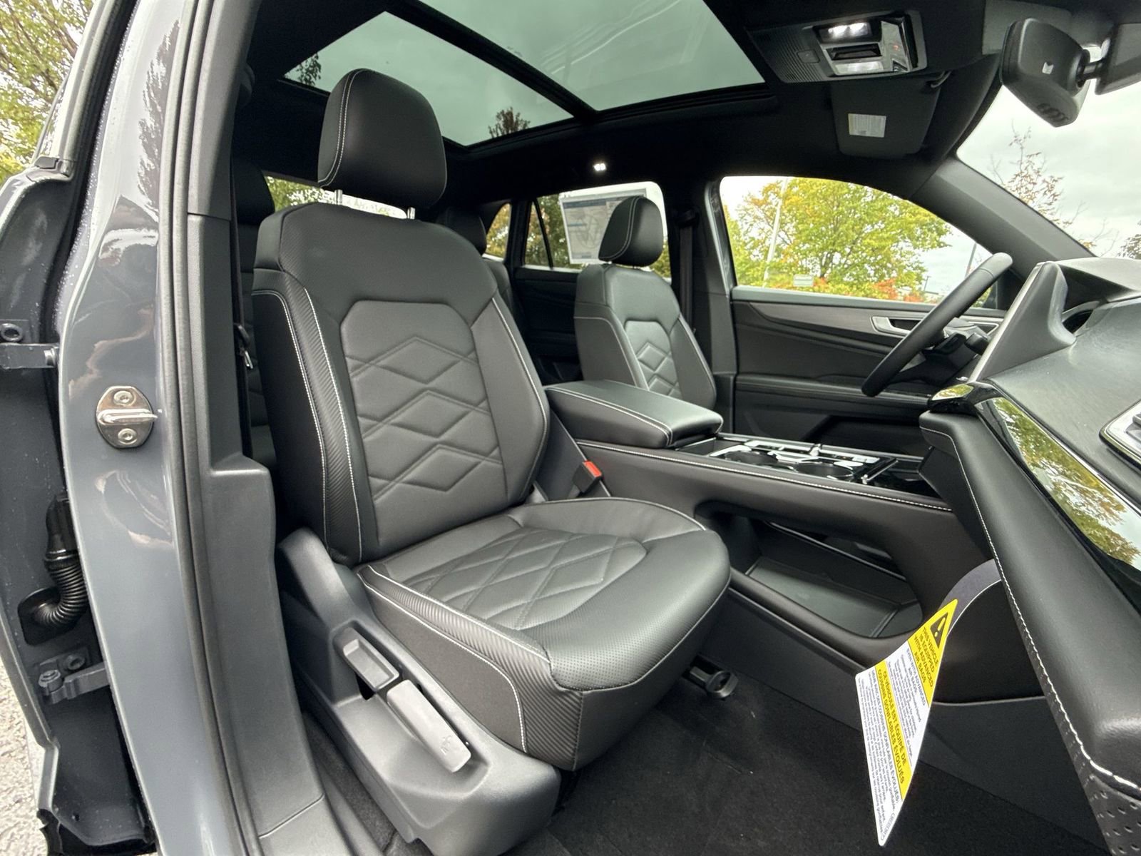 New 2026 Volkswagen Atlas Cross Sport SE image 25