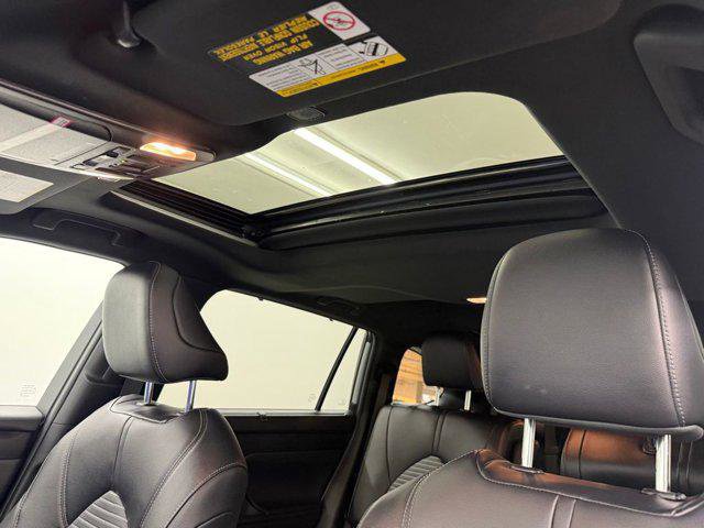 Certified 2024 Toyota Highlander XSE image 19