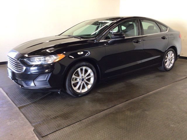 Used 2020 Ford Fusion SE FWD image 3