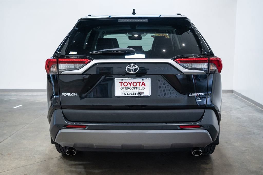 Certified 2021 Toyota RAV4 Limited FWD image 8
