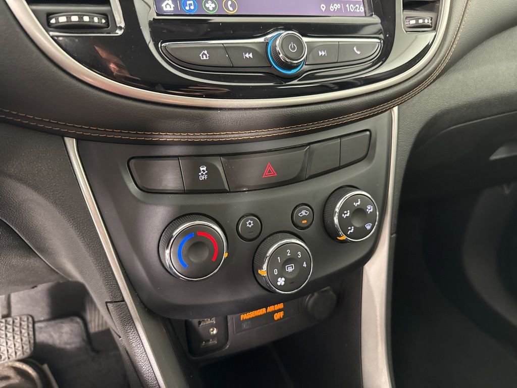 Used 2018 Chevrolet Trax LS image 19