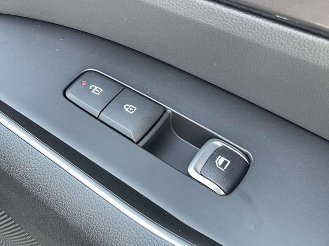 New 2026 Kia Sorento S w/ S Panoramic Sunroof Package image 13