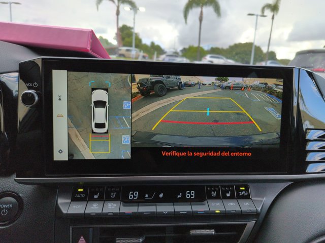 Used 2025 Toyota Camry XSE w/ Premium Plus Package AWD/4WD image 14
