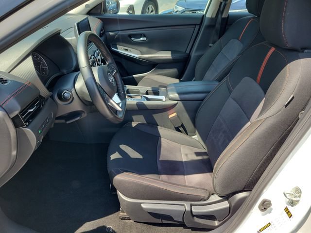 Certified 2025 Nissan Sentra SR FWD image 19