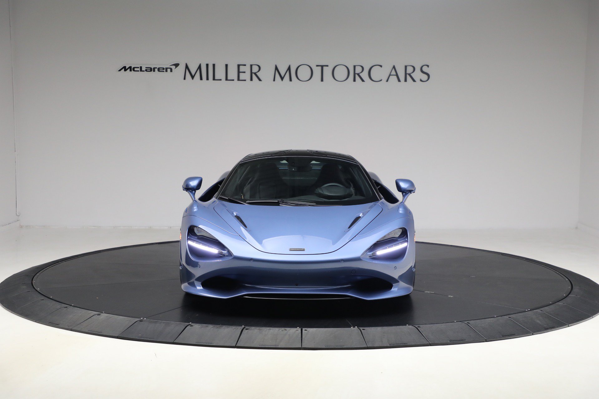 Used 2026 McLaren 750S RWD image 12