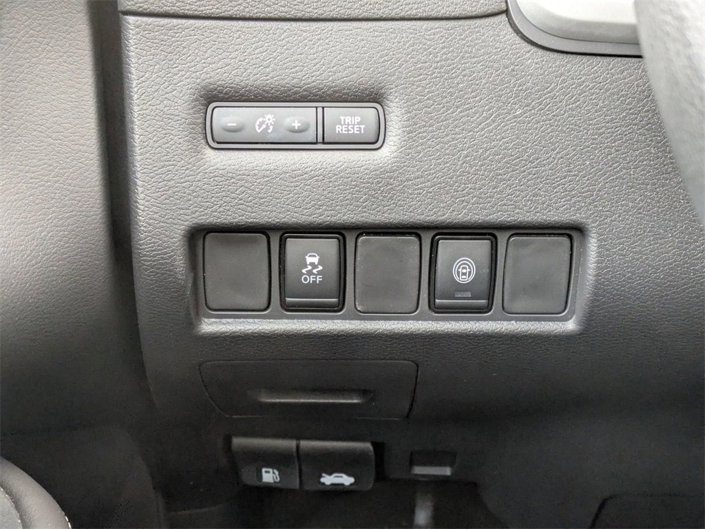 Used 2024 Nissan Murano SV w/ SV Midnight Edition Package image 18