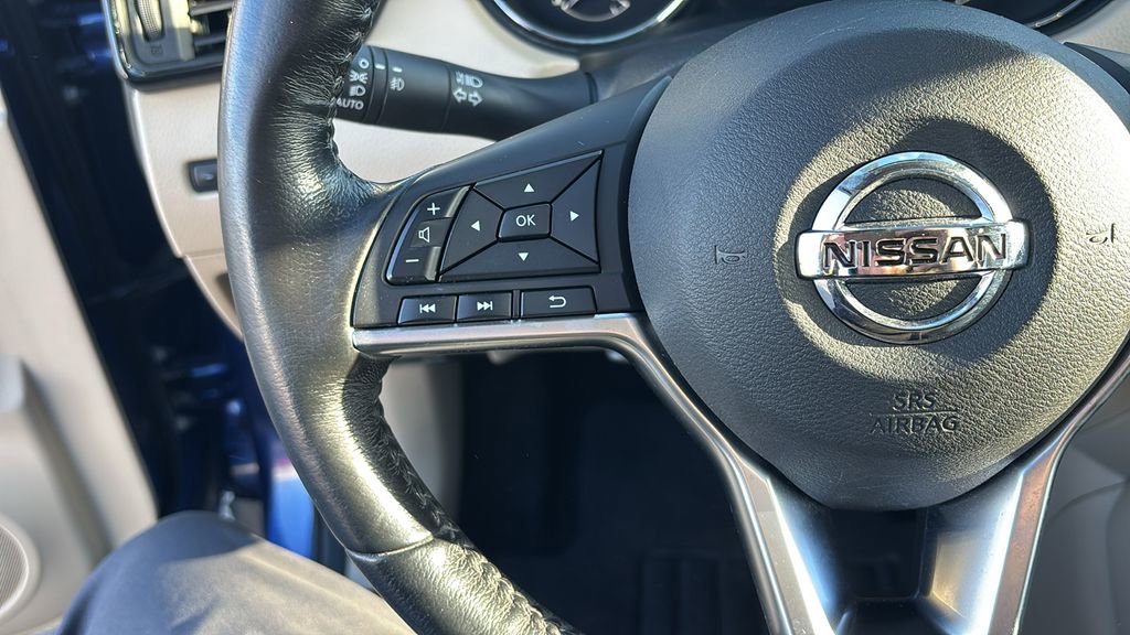 Used 2018 Nissan Rogue SL w/ Premium Package image 17