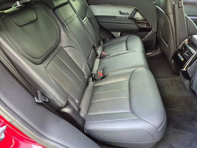 Certified 2025 Land Rover Range Rover Sport AWD/4WD image 21