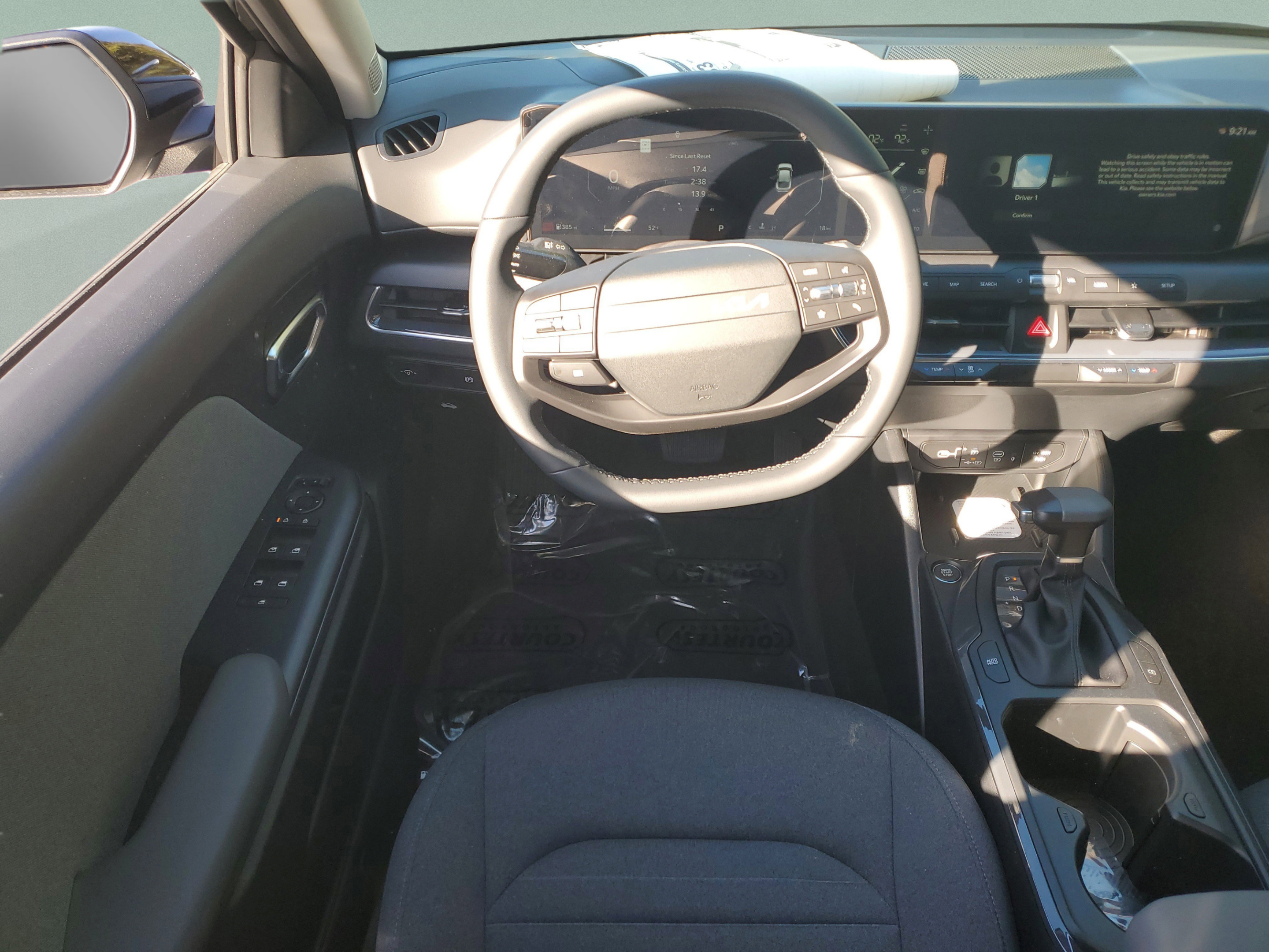 New 2025 Kia K4 EX FWD image 8