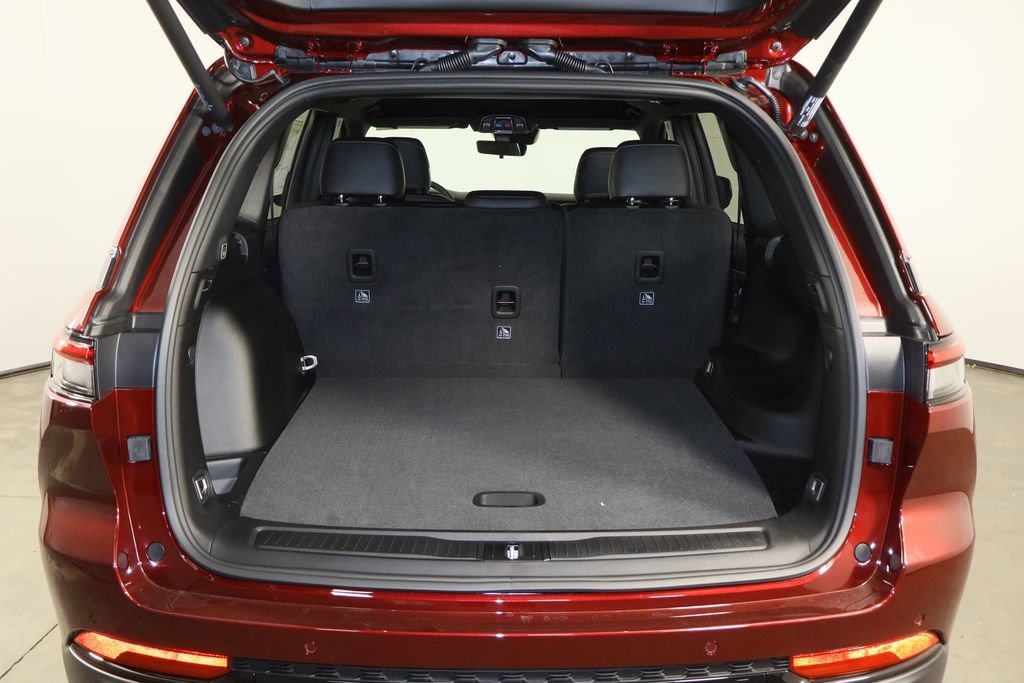 New 2025 Jeep Grand Cherokee Limited image 18