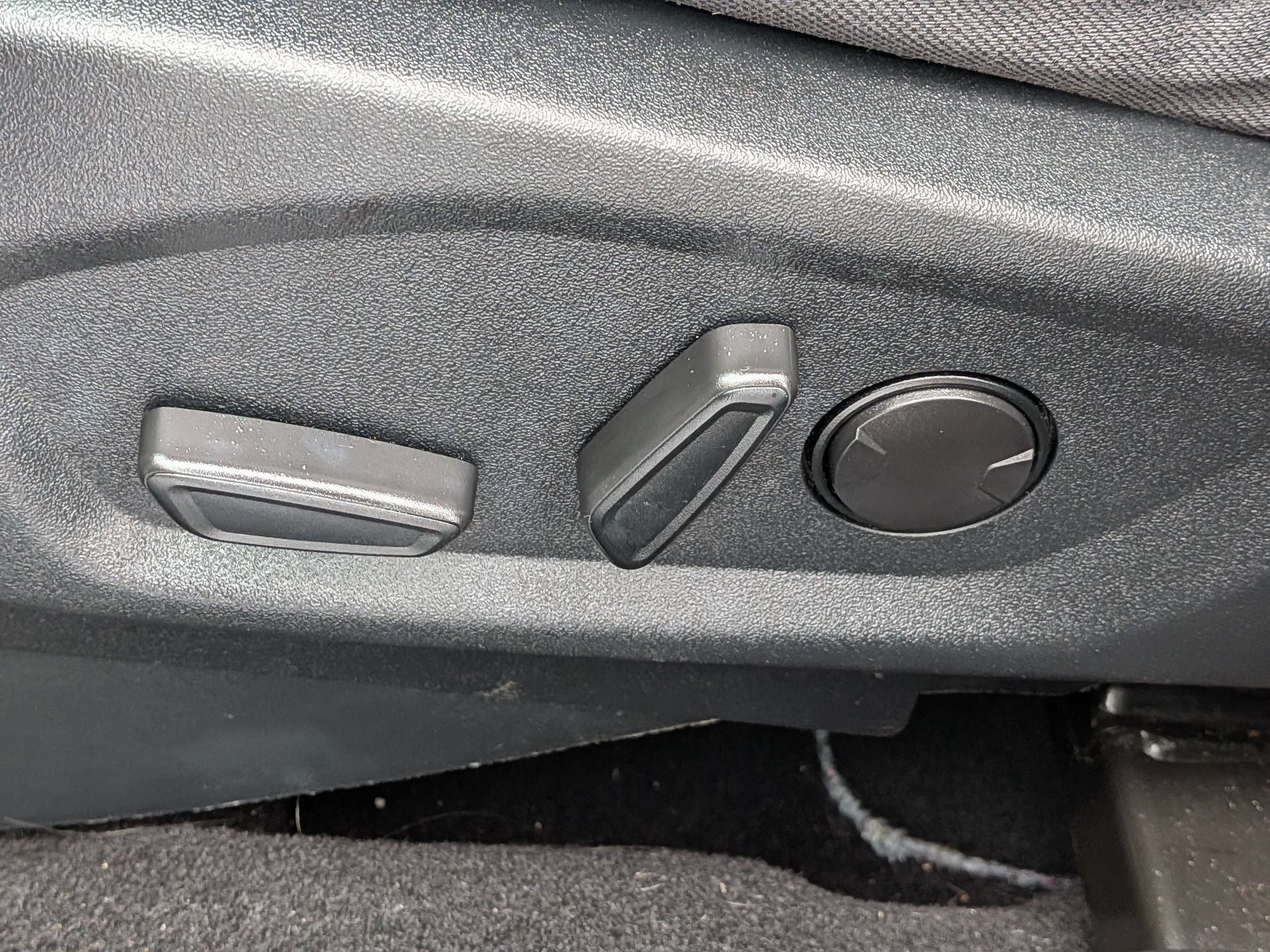 Used 2019 Ford Explorer XLT FWD image 22