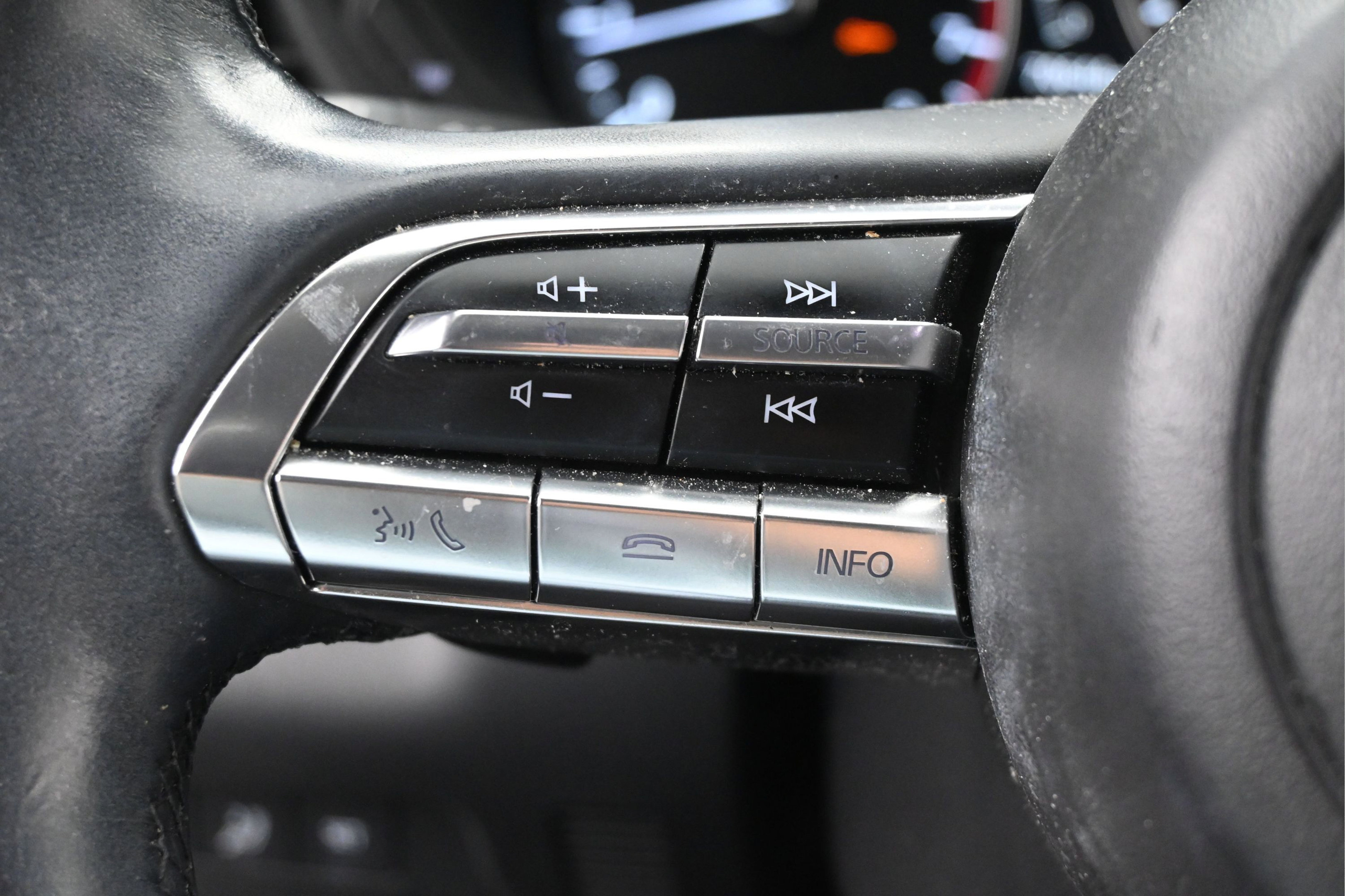 Used 2021 MAZDA CX-30 FWD 2.5 S w/ Premium Package image 14